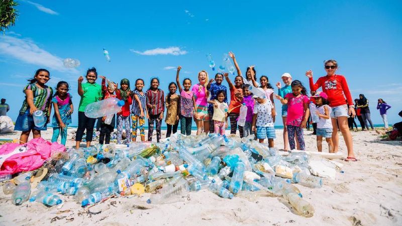 Bawah Resort plastic reduction program